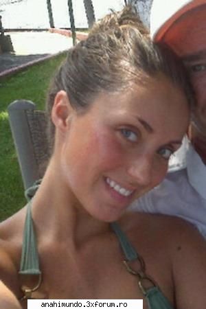 ayy poze personale cu anahi